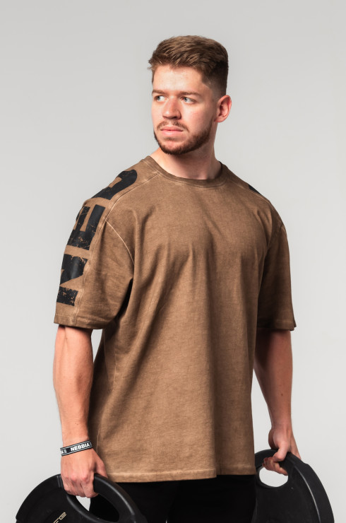 Nebbia Washed-off Oversized T-Shirt Lifting Club 368 - light brown