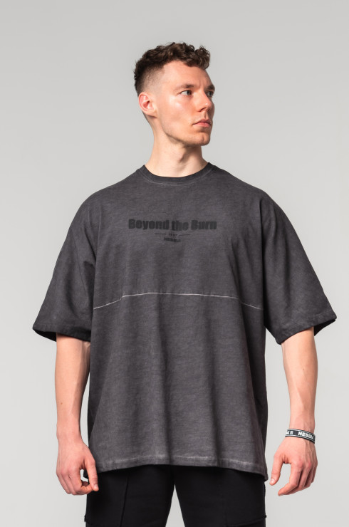 Nebbia Washed-off Oversized T-Shirt No Shortcuts 369 - black